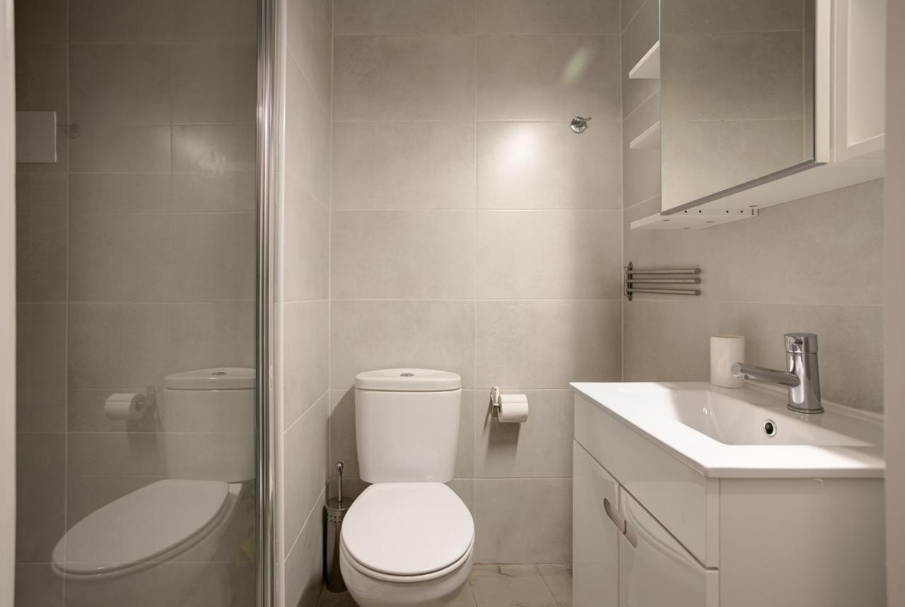 Apartment Amazing Tailor Made Penthouse By The #1 Oeiras