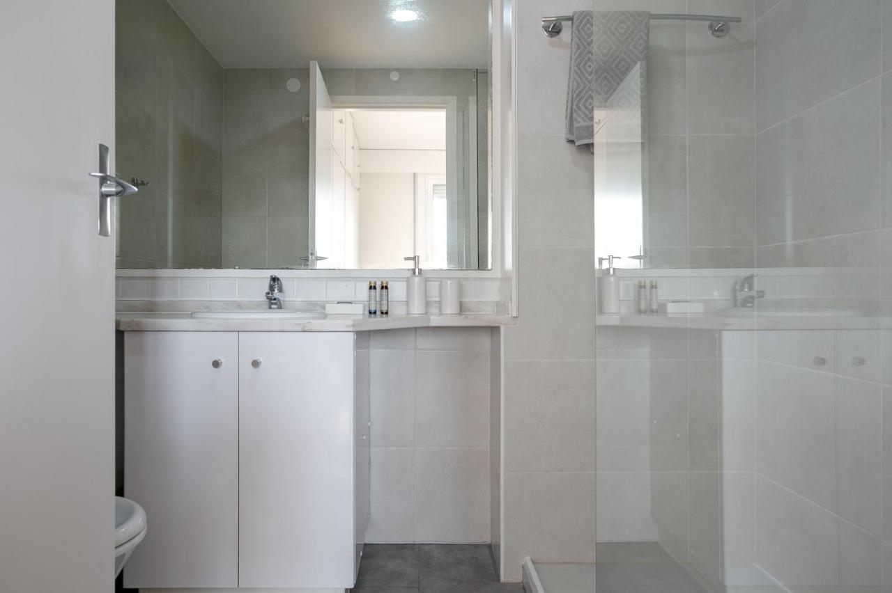 Amazing Tailor Made Penthouse By The #1 Oeiras